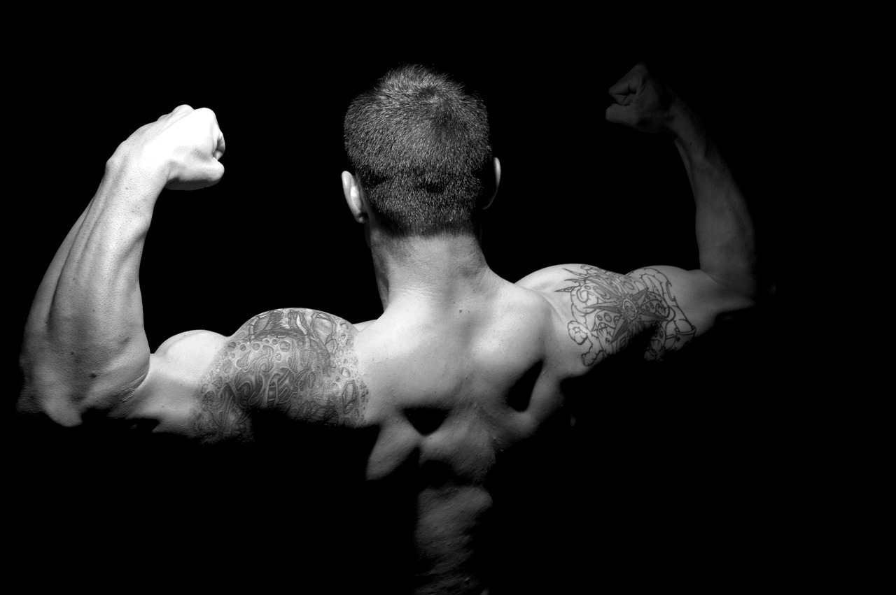 Athlete silhouette emphasizing focus and repetition—metaphor for disciplined build practice